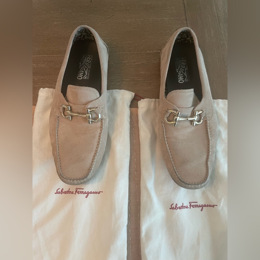 SALVATORE FERRAGAMO Suede Parigi Bit Driving Moccasins Beige 11 US